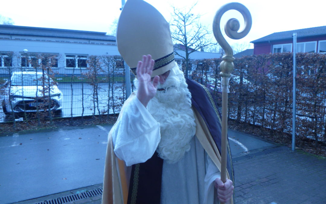 Der Nikolaus im Himmelszelt