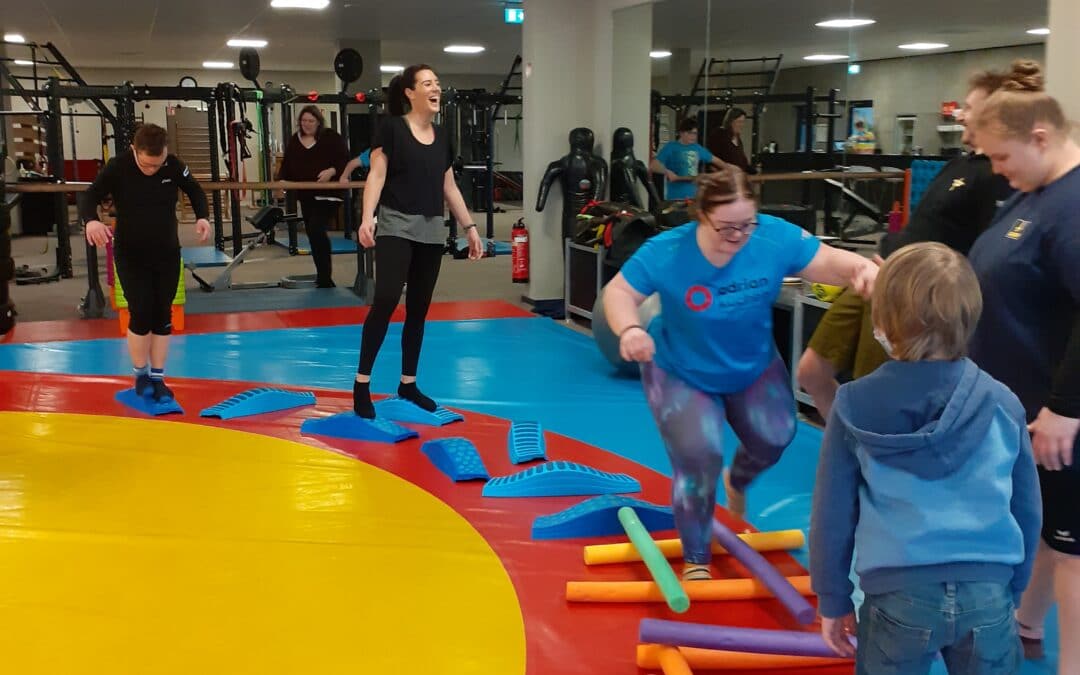 Inklusives Bewegungstraining in der neuen „Fechers Fitness Factory“ in Niedernberg