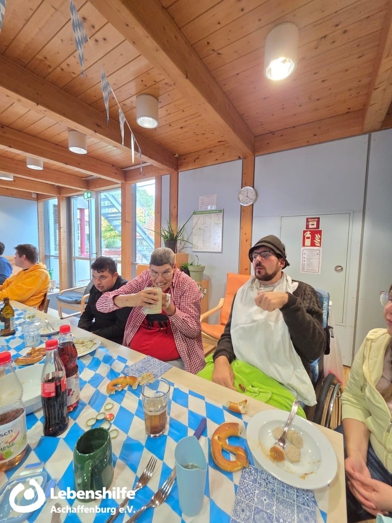 Oktoberfest in der Tafös 2025, Bild 2