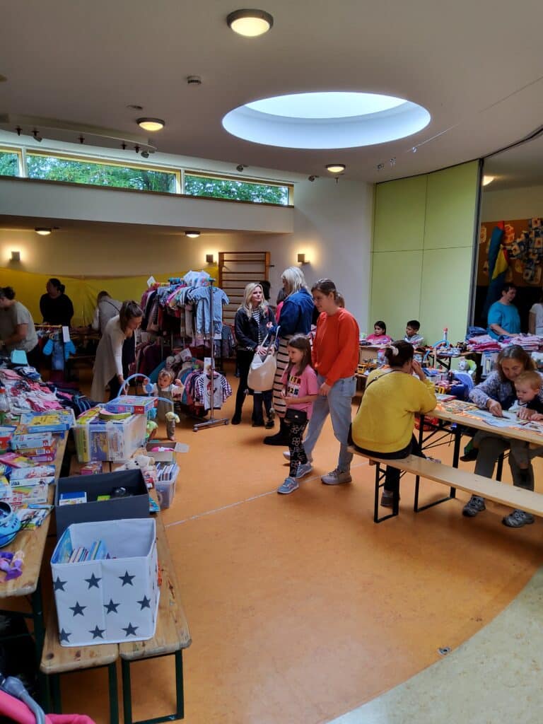 Flohmarkt der IKT Alzenau im September 2025, Bild 2