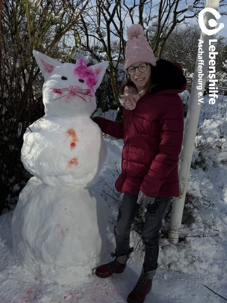 Spaß im Schnee in der Tagesförderstätte, Bild 2