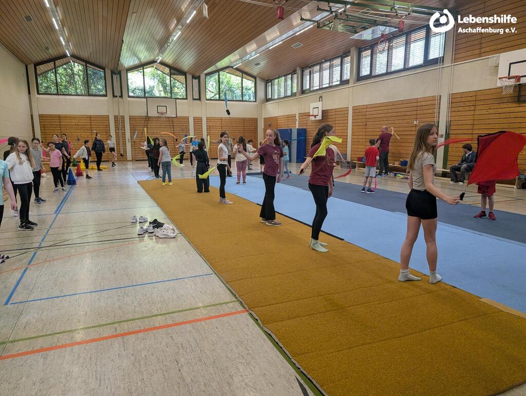 Zirkus-Projekt der Tagesstätte mit dem Dalberg-Gymnasium, Bild 1